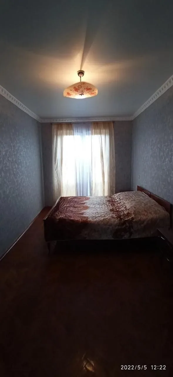 Двухкомнатная квартира в Сухуме. 150 м до моря
