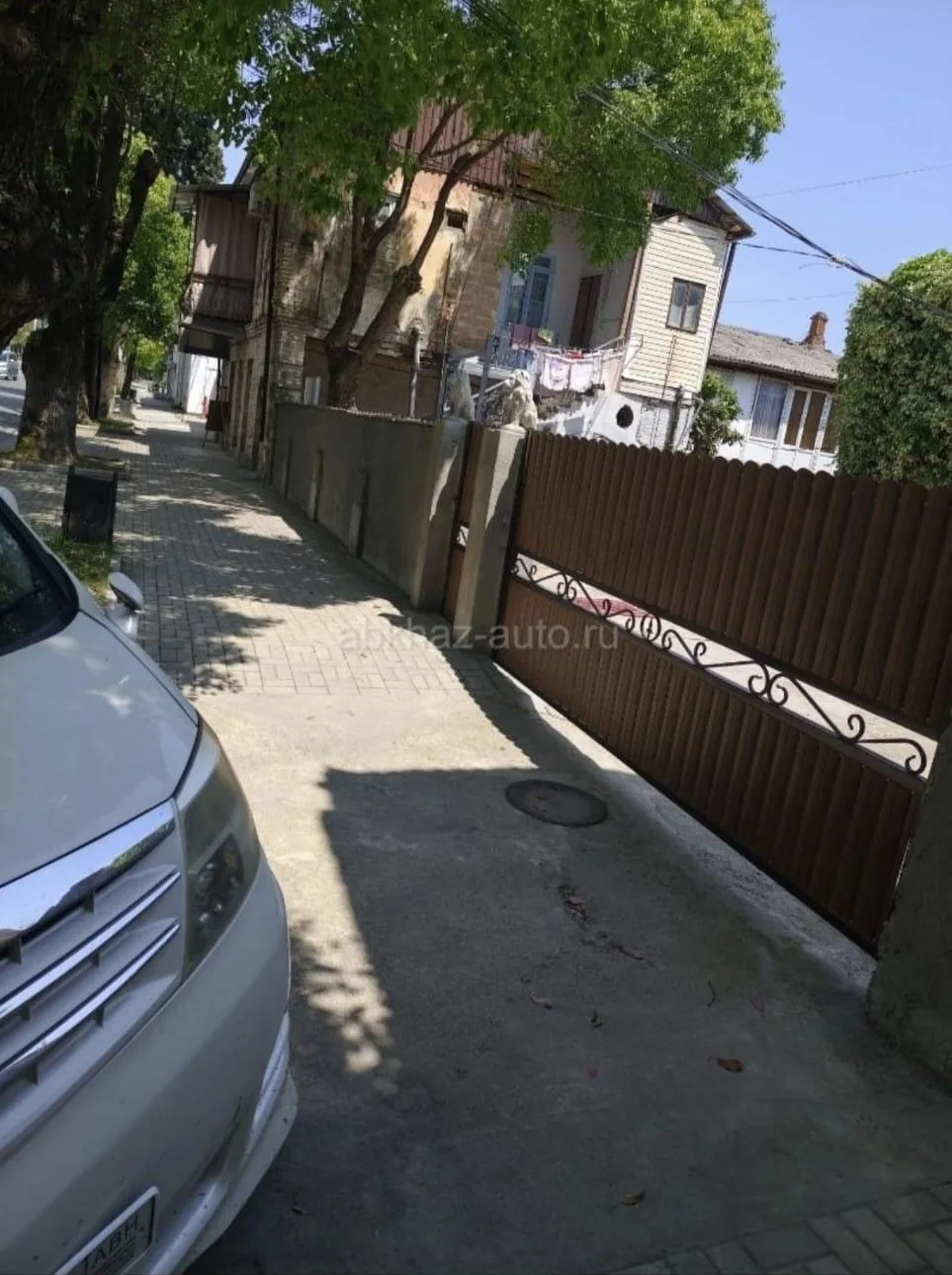 Коммерция 192 м², центр Сухум, Ардзынба — цена двухкомнатной квартиры